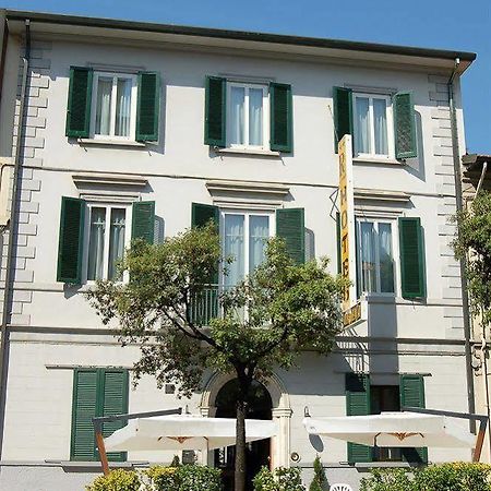 Hotel Ondina Viareggio Esterno foto