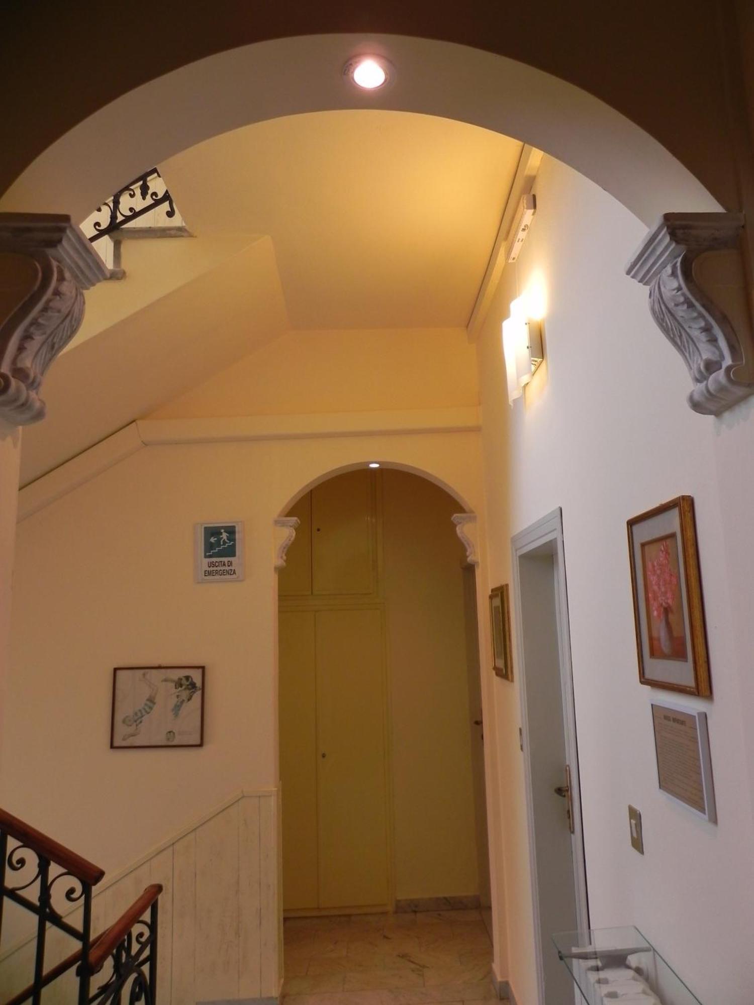 Hotel Ondina Viareggio Esterno foto