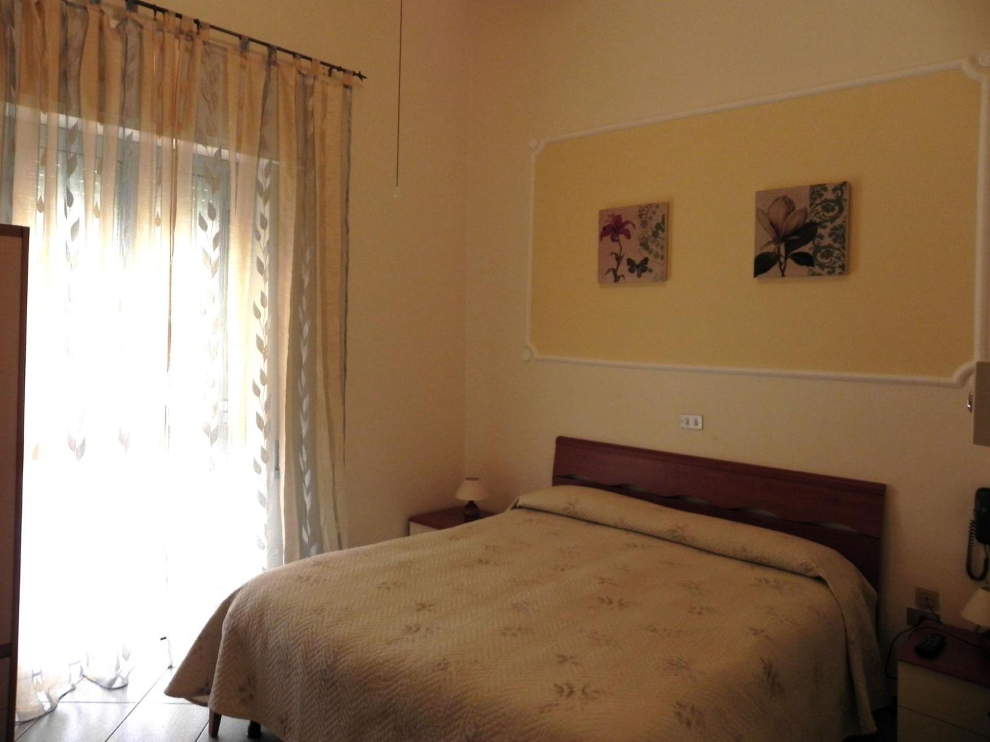 Hotel Ondina Viareggio Esterno foto