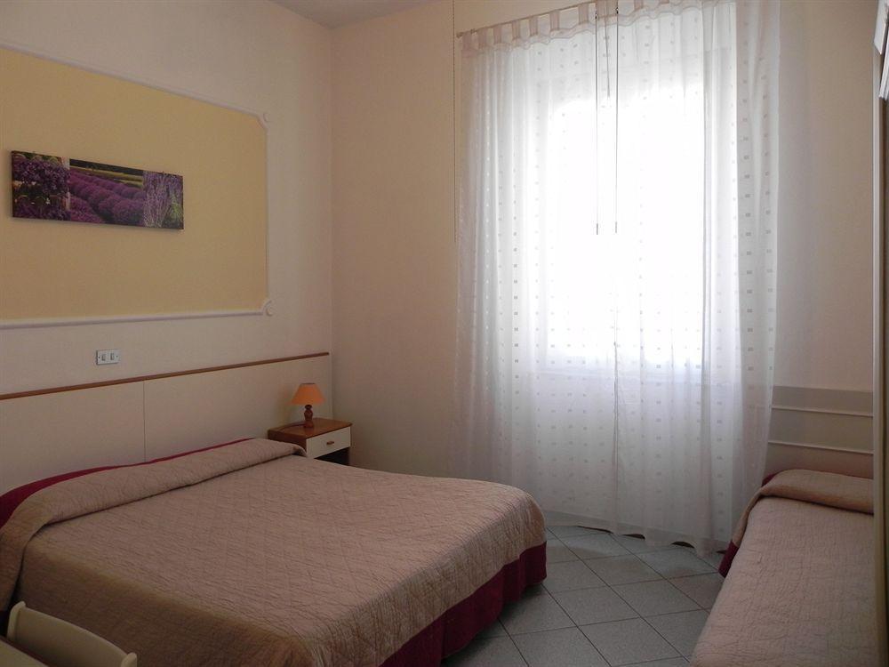 Hotel Ondina Viareggio Esterno foto