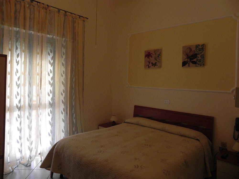 Hotel Ondina Viareggio Esterno foto