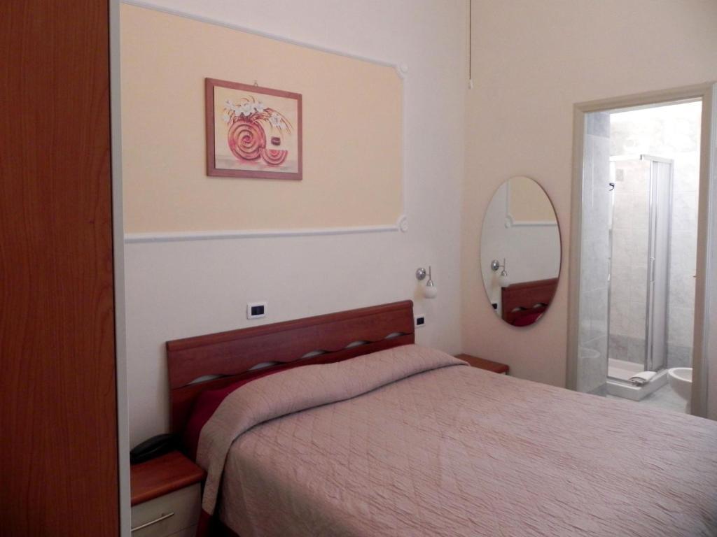 Hotel Ondina Viareggio Camera foto