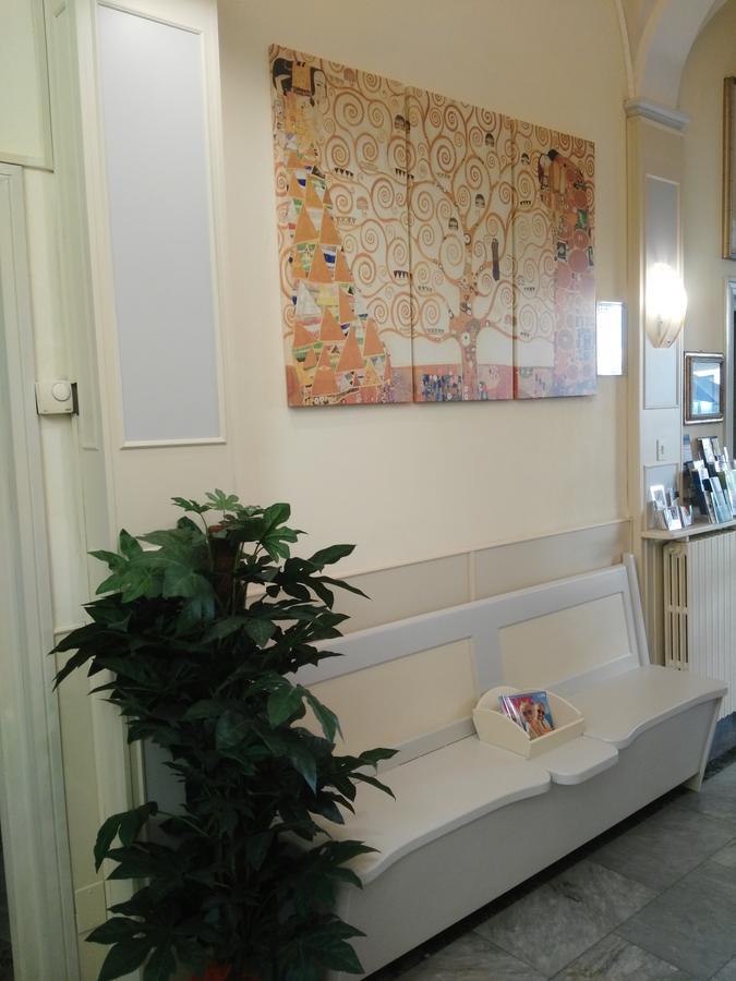 Hotel Ondina Viareggio Esterno foto