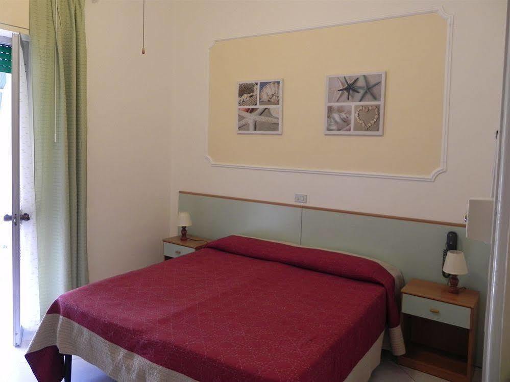 Hotel Ondina Viareggio Esterno foto